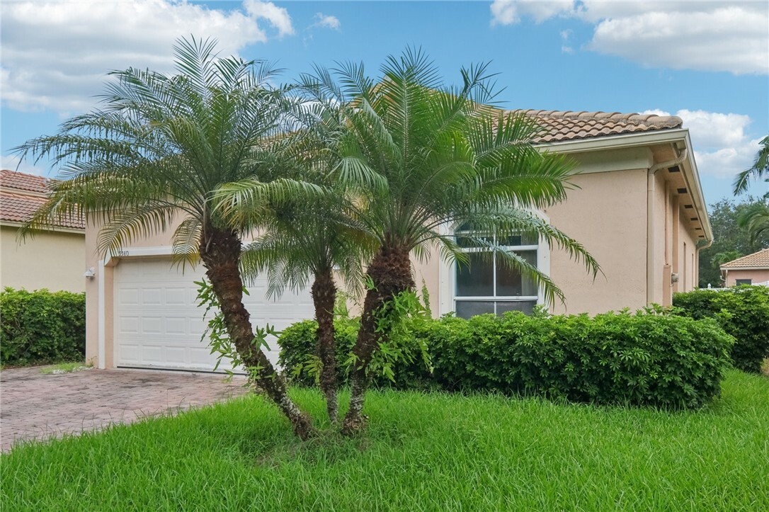 Property Photo:  5540 Spanish River Road  FL 34951 