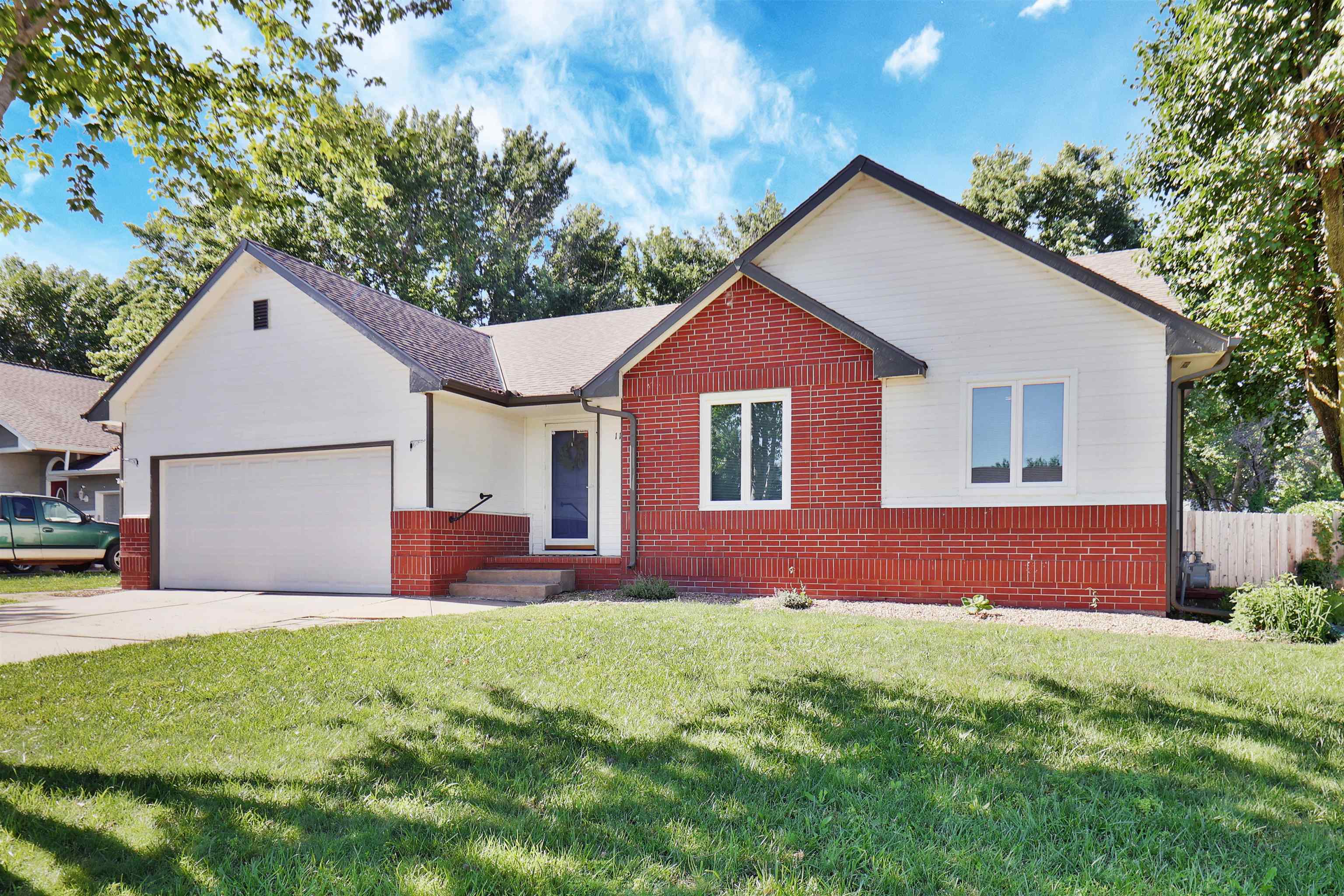 Property Photo:  115 W Buckthorn Rd  KS 67037 