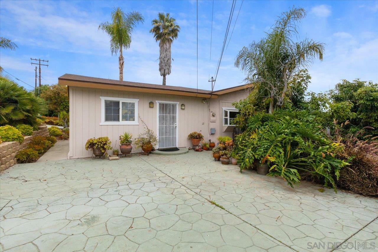 Property Photo:  2326 Peet Lane  CA 92025 