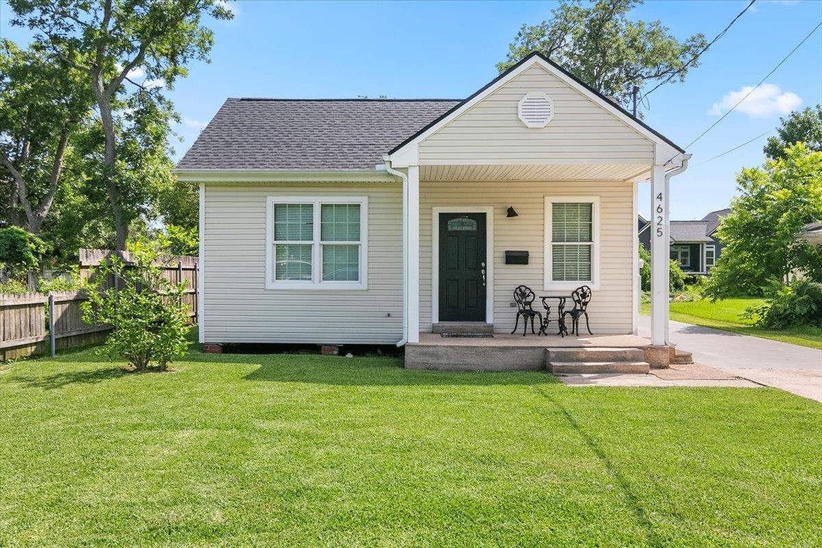 Property Photo:  4625 Cleveland Ave.  TX 77619 