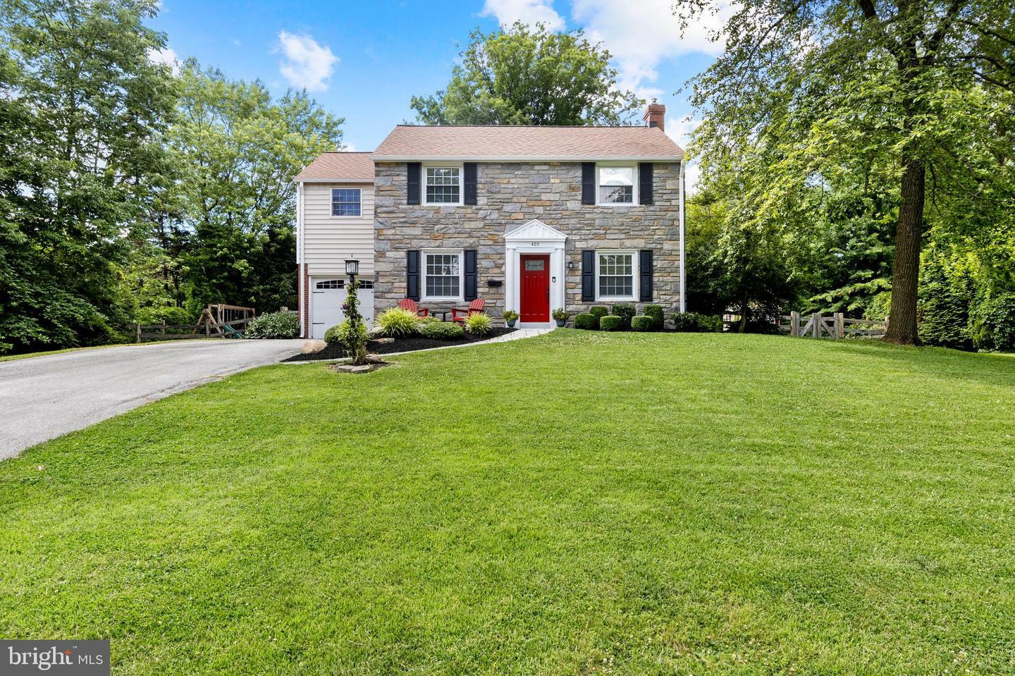 Property Photo:  405 Palmers Lane  PA 19086 