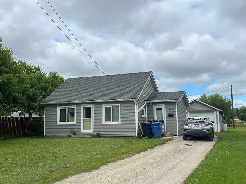 Photo de la propriété:  527 Jackson Street  MB R7N 2M7 