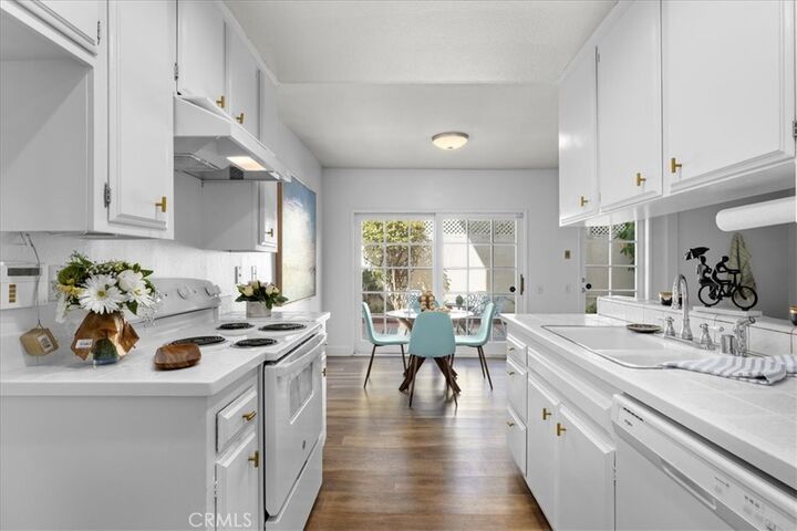 Property Photo: 2015 Bataan Road 100 CA 90278