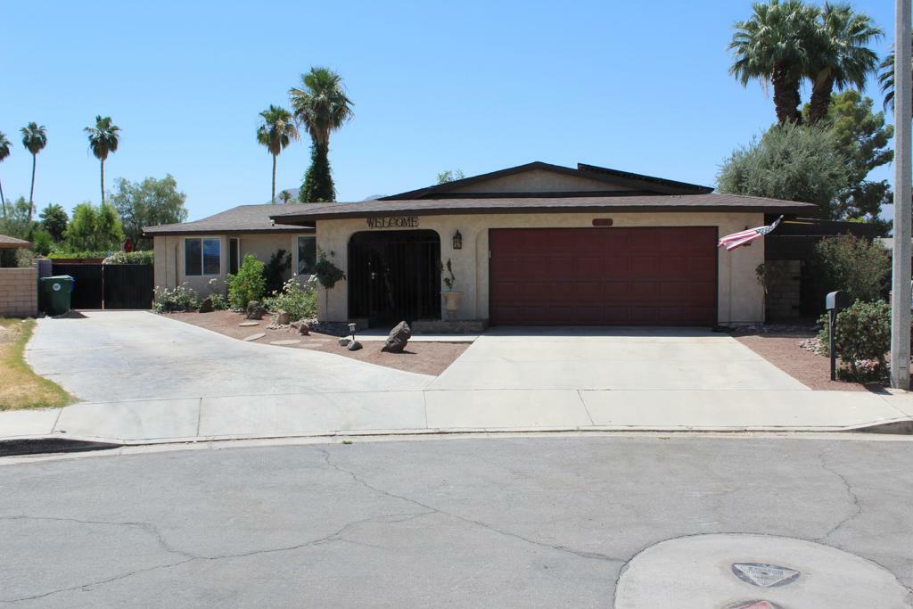 Property Photo:  43620 Vanda Circle  CA 92260 