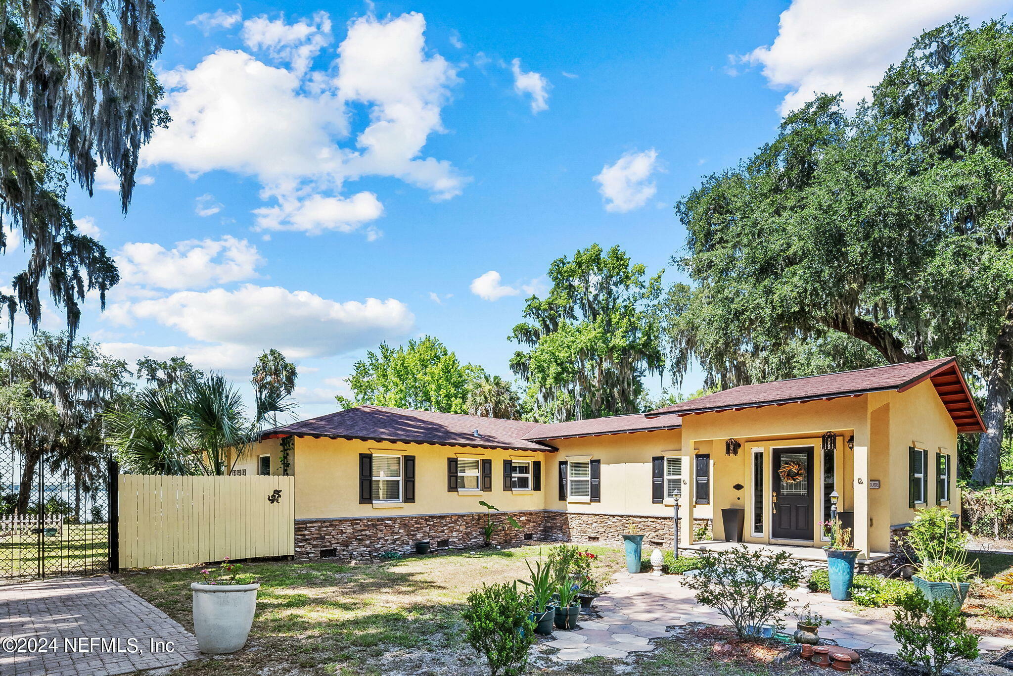 Property Photo:  235 W River Road  FL 32177 