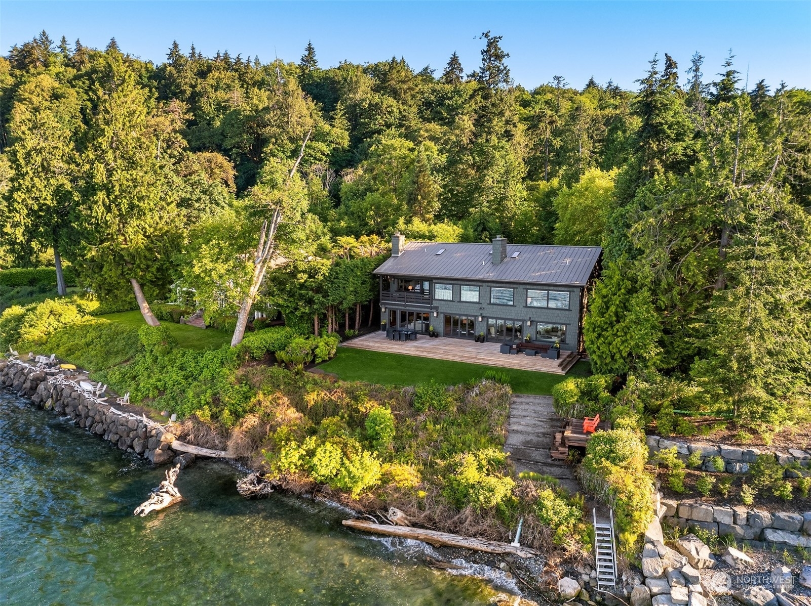 Property Photo:  11078  Country Club Road NE  WA 98110 