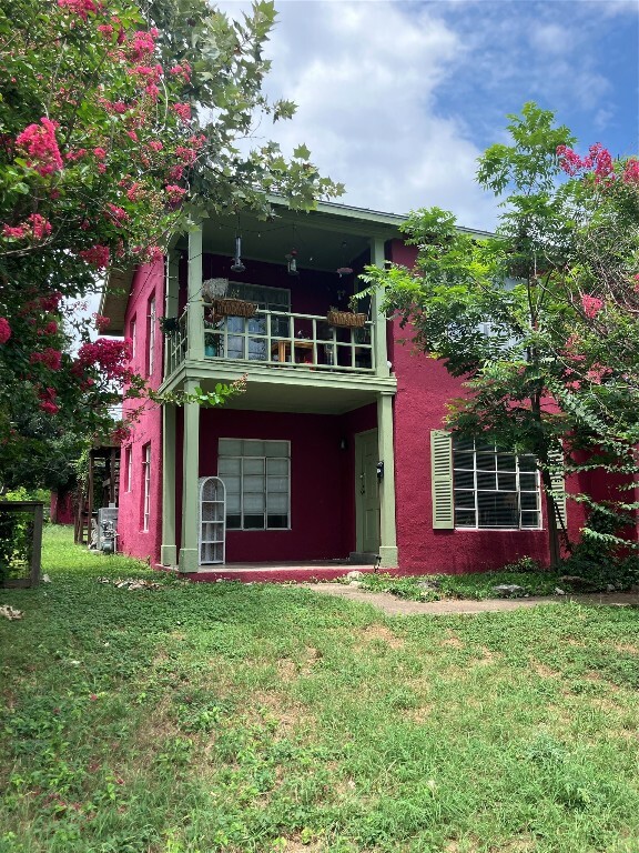 Property Photo:  1406 Ashwood Road B  TX 78722 