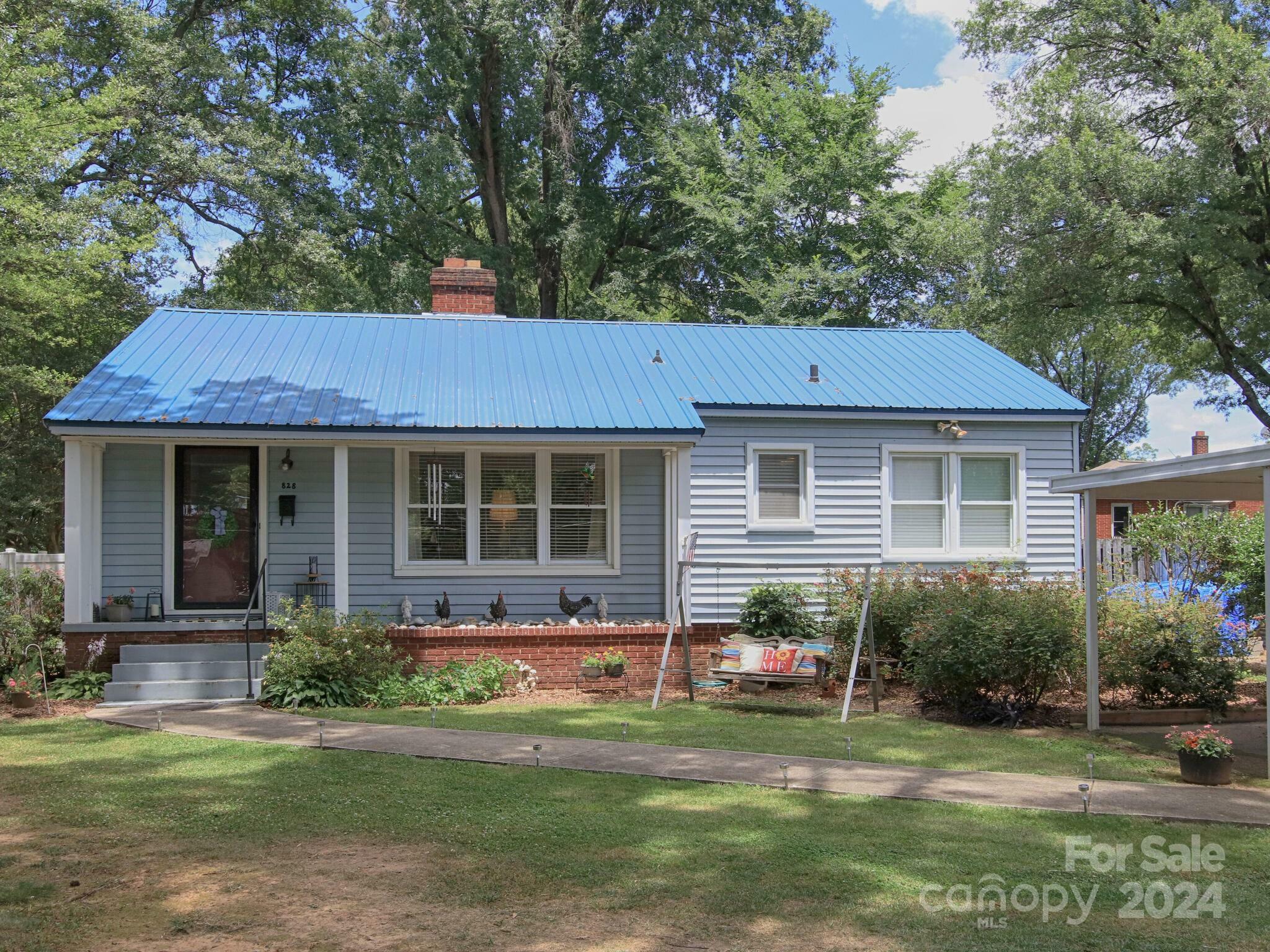 Property Photo:  828 N Church Street  NC 28115 