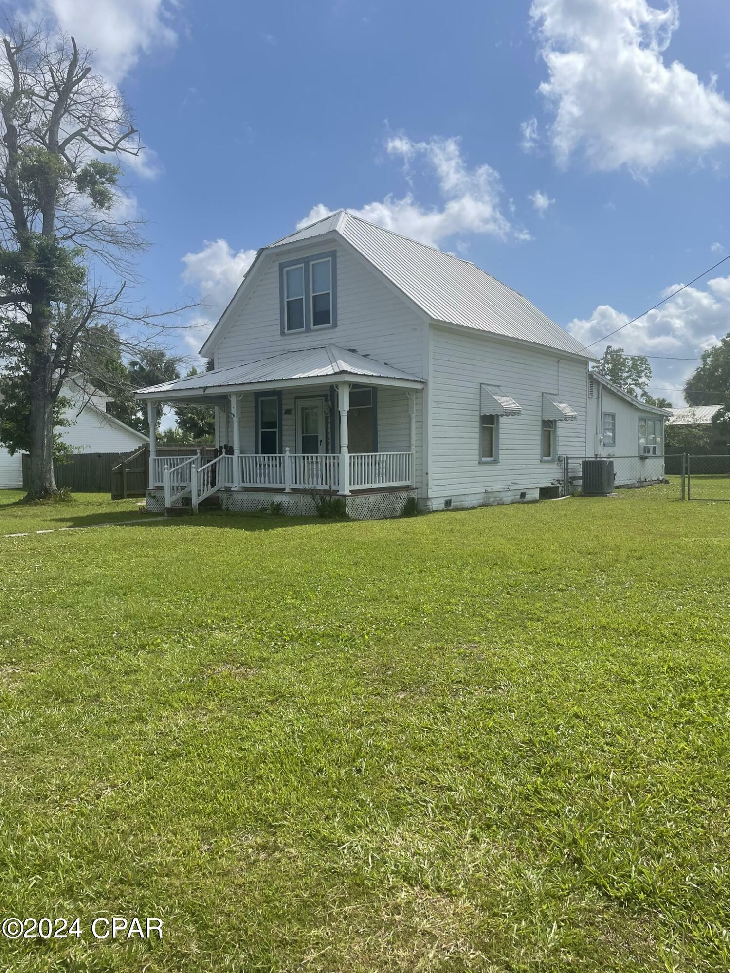 Property Photo:  413 Michigan Avenue  FL 32444 