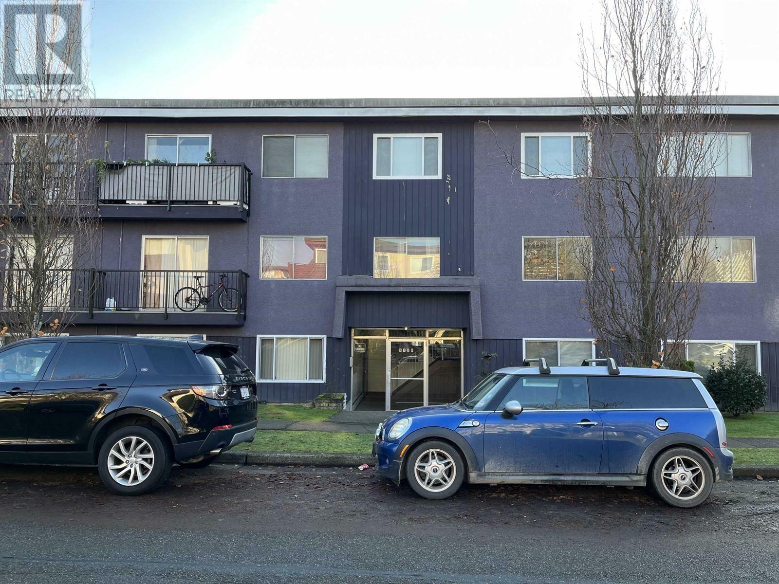 Photo de la propriété:  1180 West 71st Avenue  BC V6P 3A8 