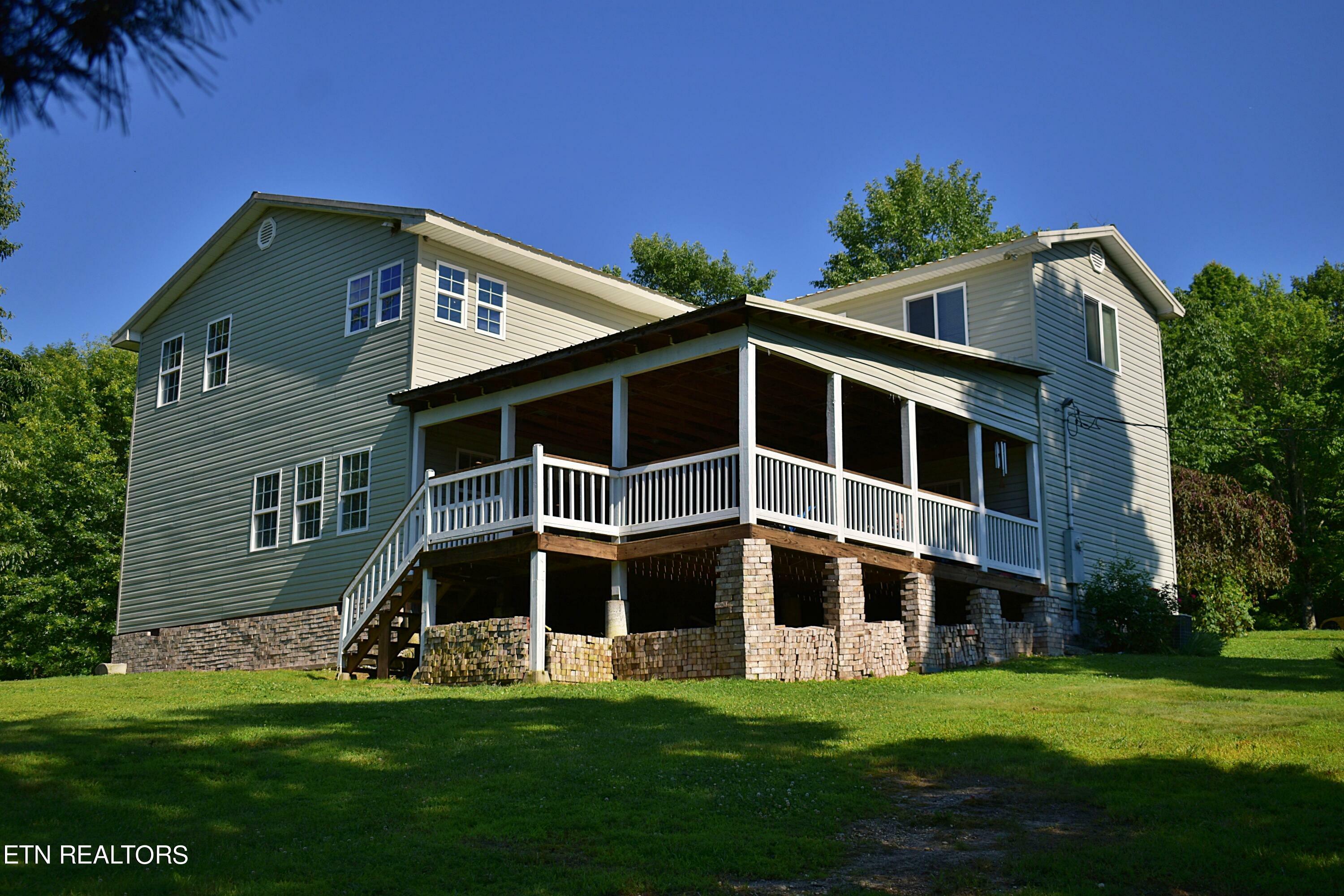 Property Photo:  529 Hunley Rd  TN 37870 