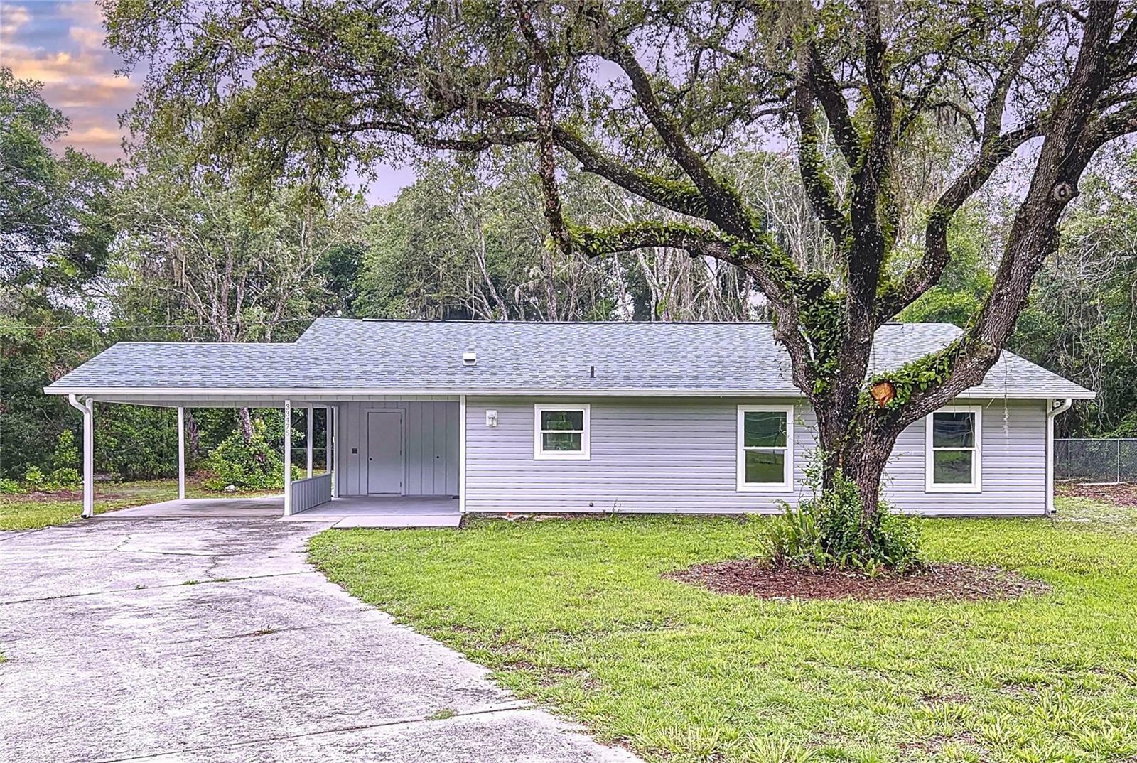 Property Photo:  33475 Loop Court  FL 33597 