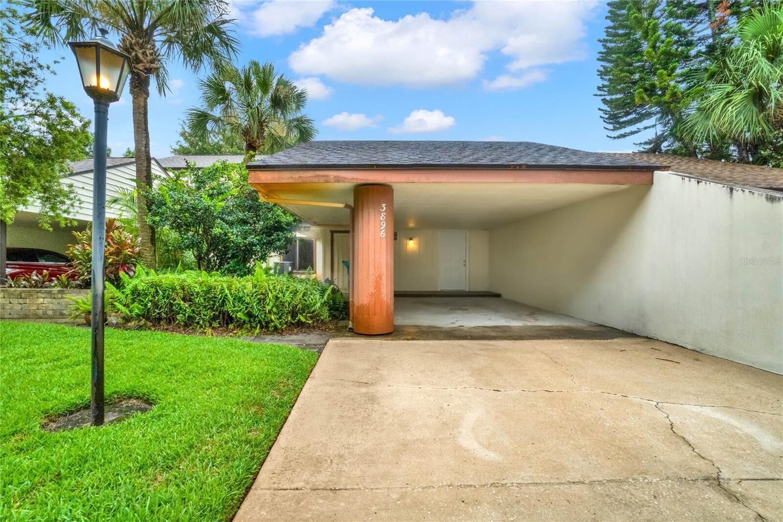 Property Photo: 3896 Villa Rose Lane FL 32808