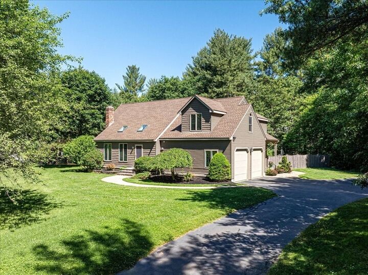 11 Sheila Ln  Franklin MA 02038 photo