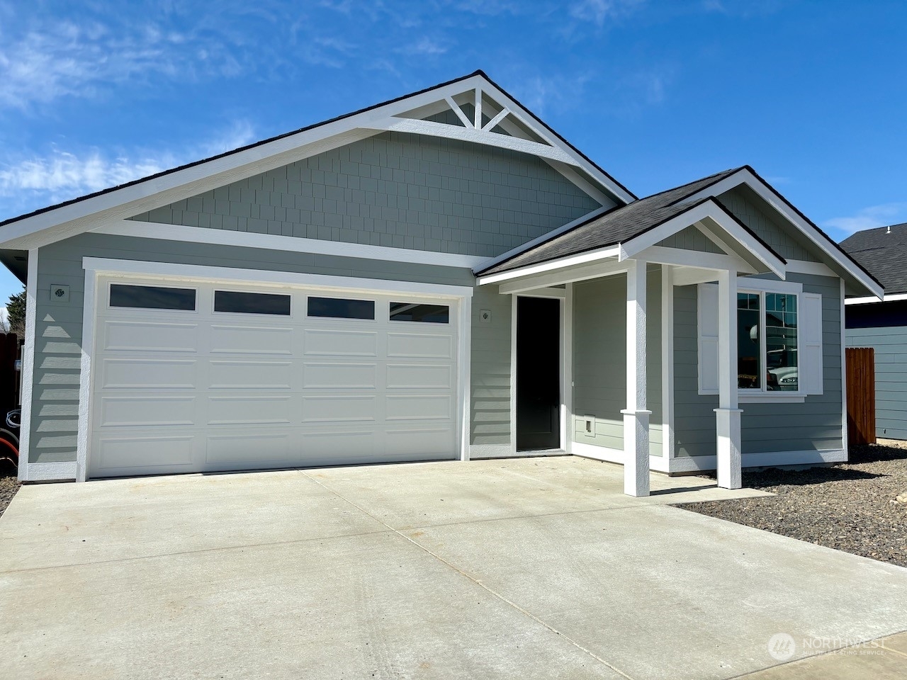 Property Photo:  2508 N Emery Street  WA 98926 