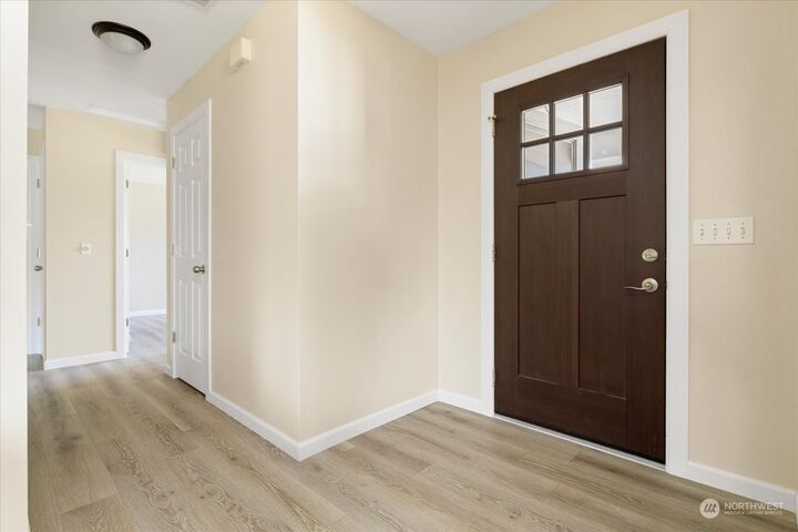 Property Photo:  794 Gem Court  WA 98277 