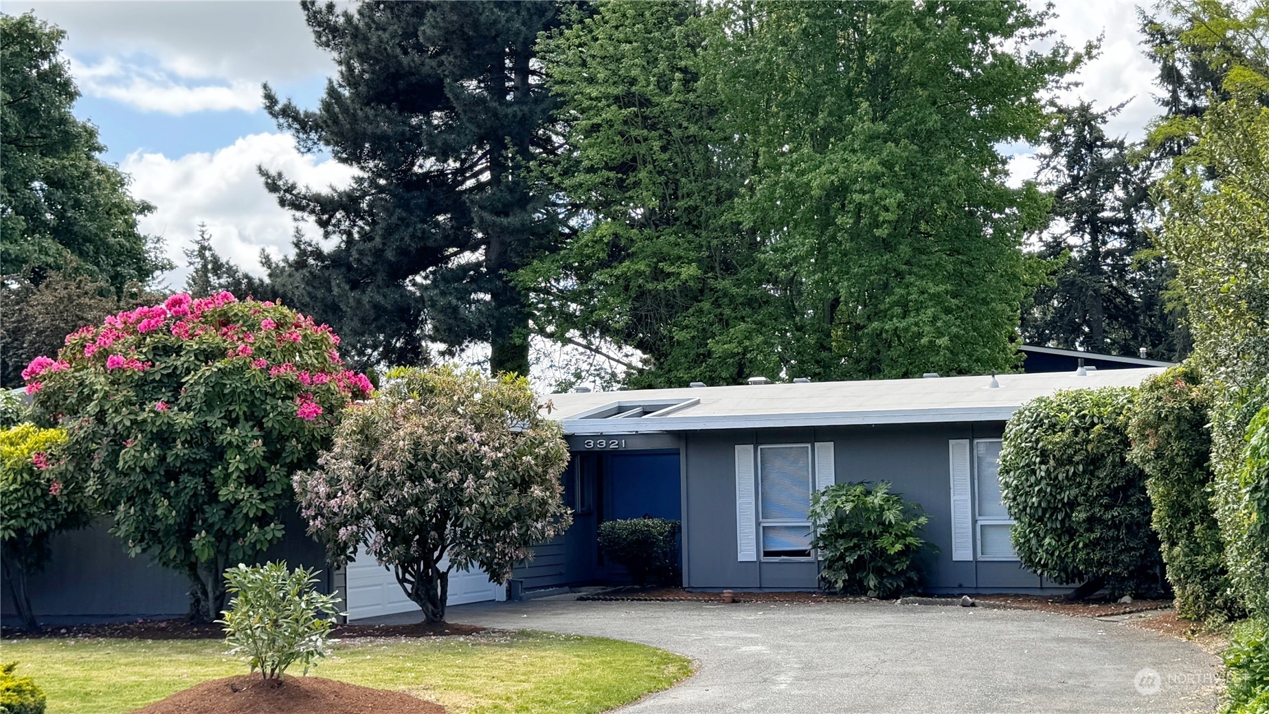 Property Photo:  3321 S 255th Street  WA 98032 