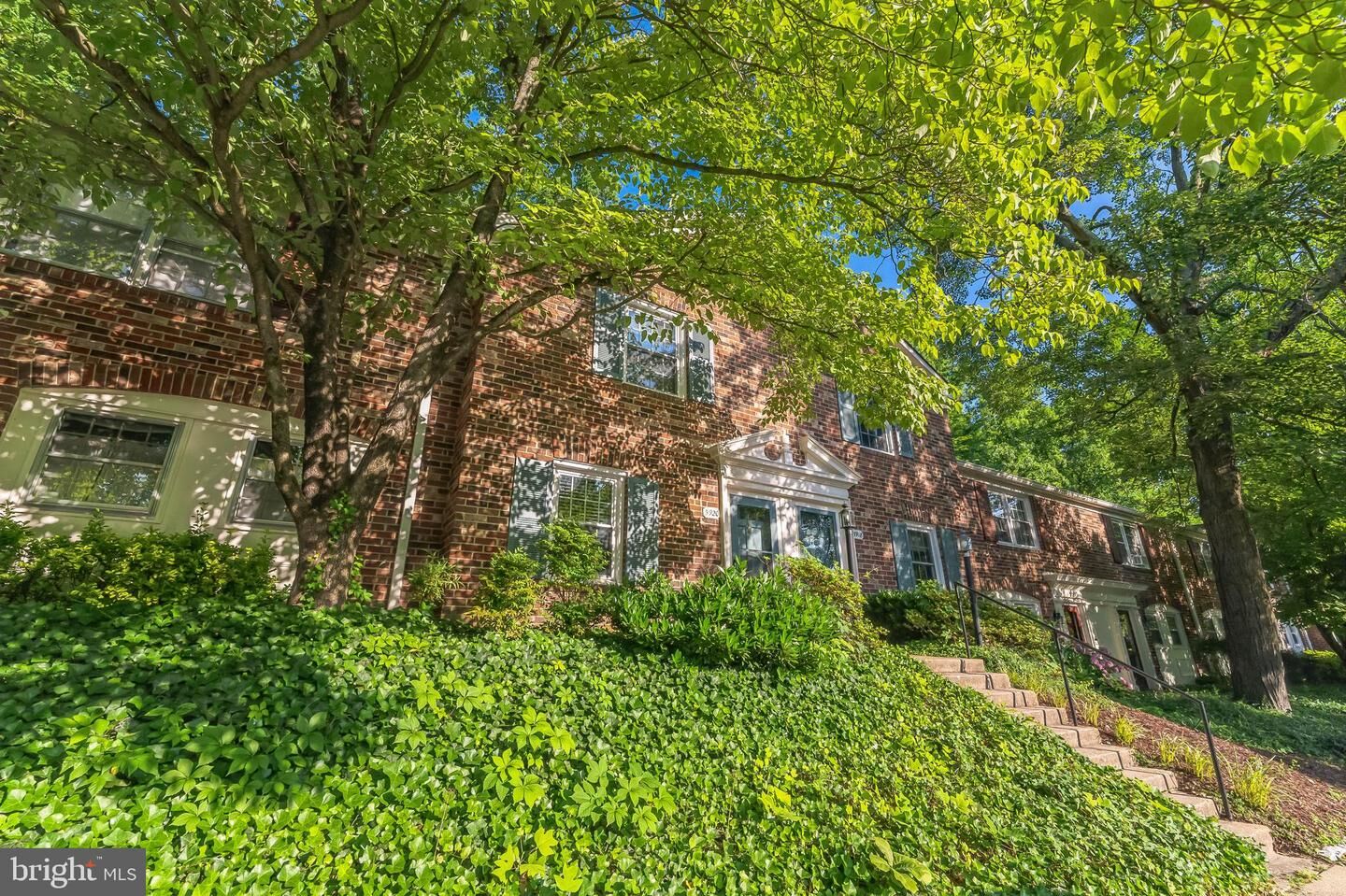 Property Photo: 5920 Prince George Drive VA 22152