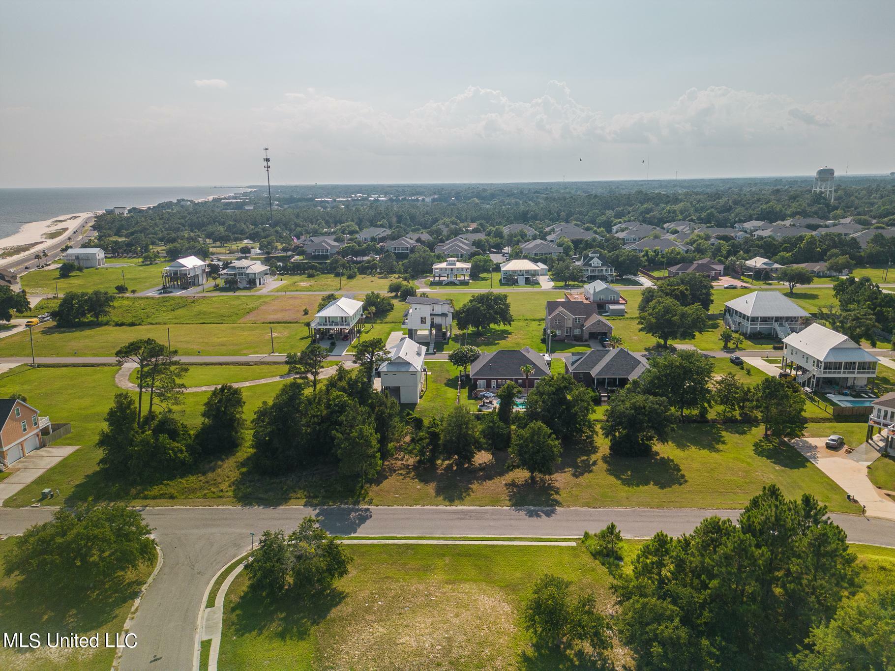 Property Photo:  105 Sea Oaks Boulevard  MS 39560 