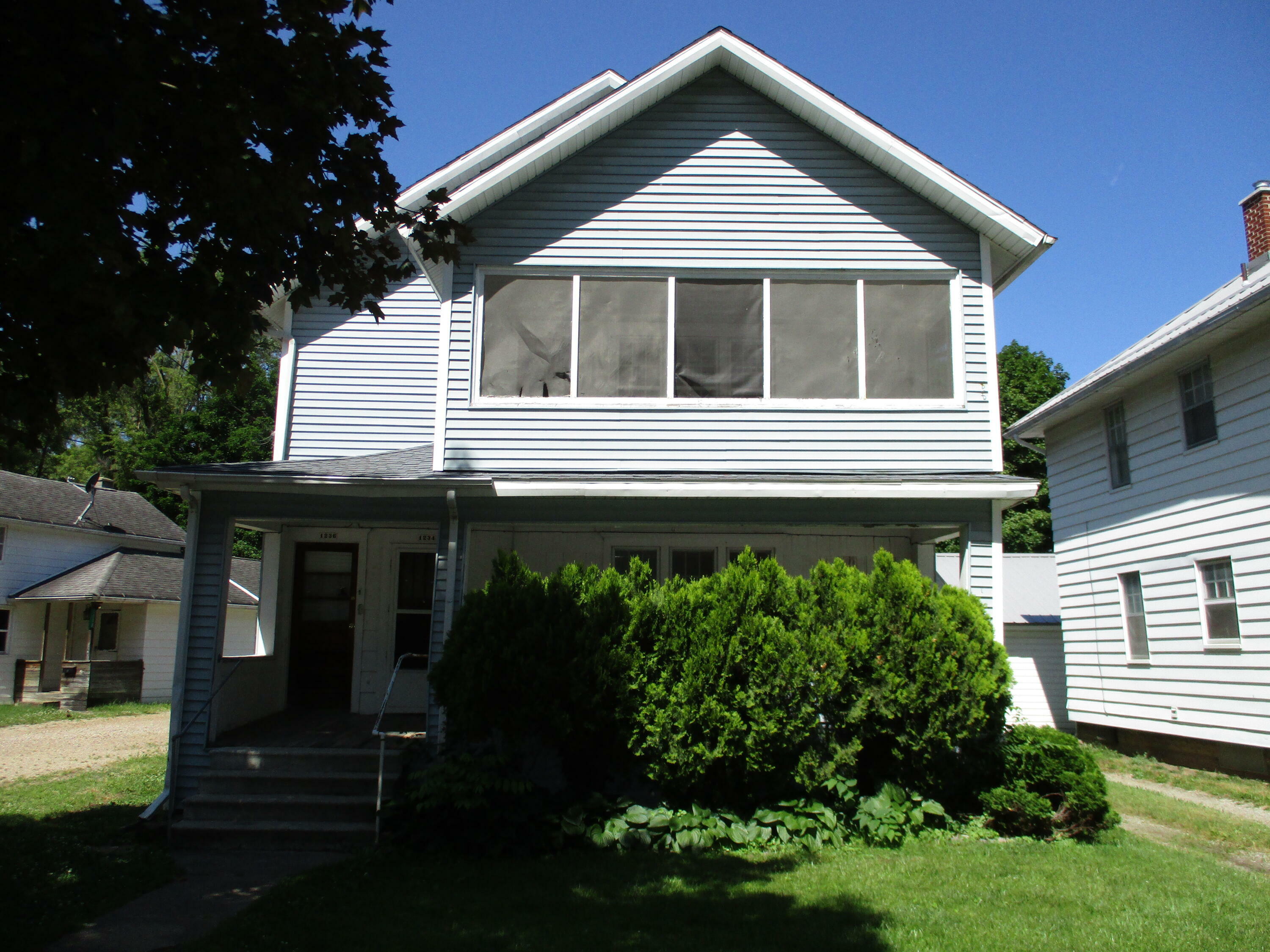 Property Photo:  1234 -1236 Greenwood Avenue  MI 49203 