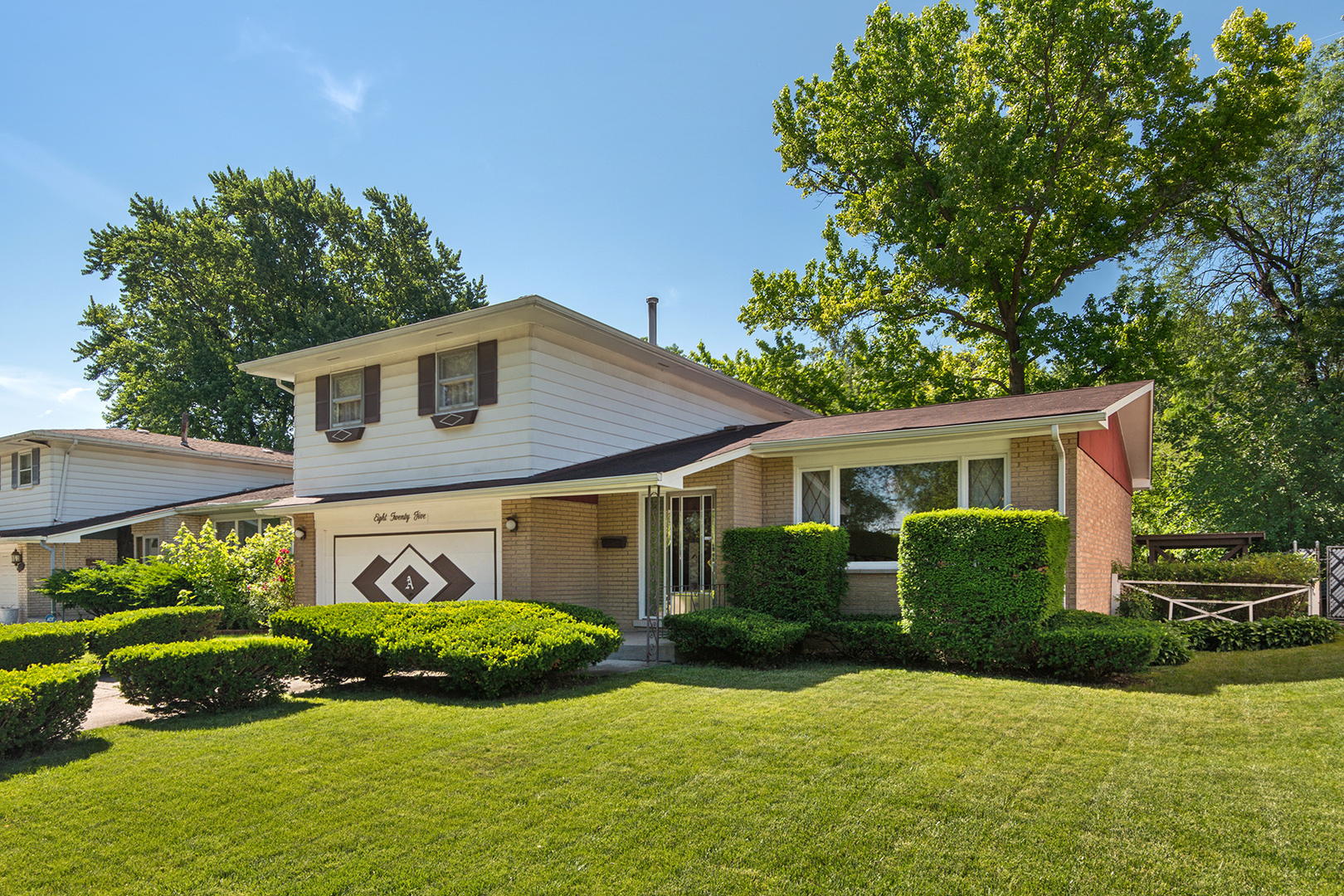825 Riverview Drive  South Holland IL 60473 photo