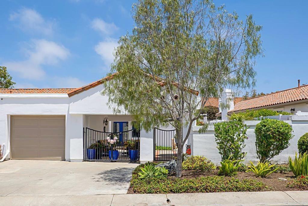 Property Photo: 4770 Collinos Way CA 92056