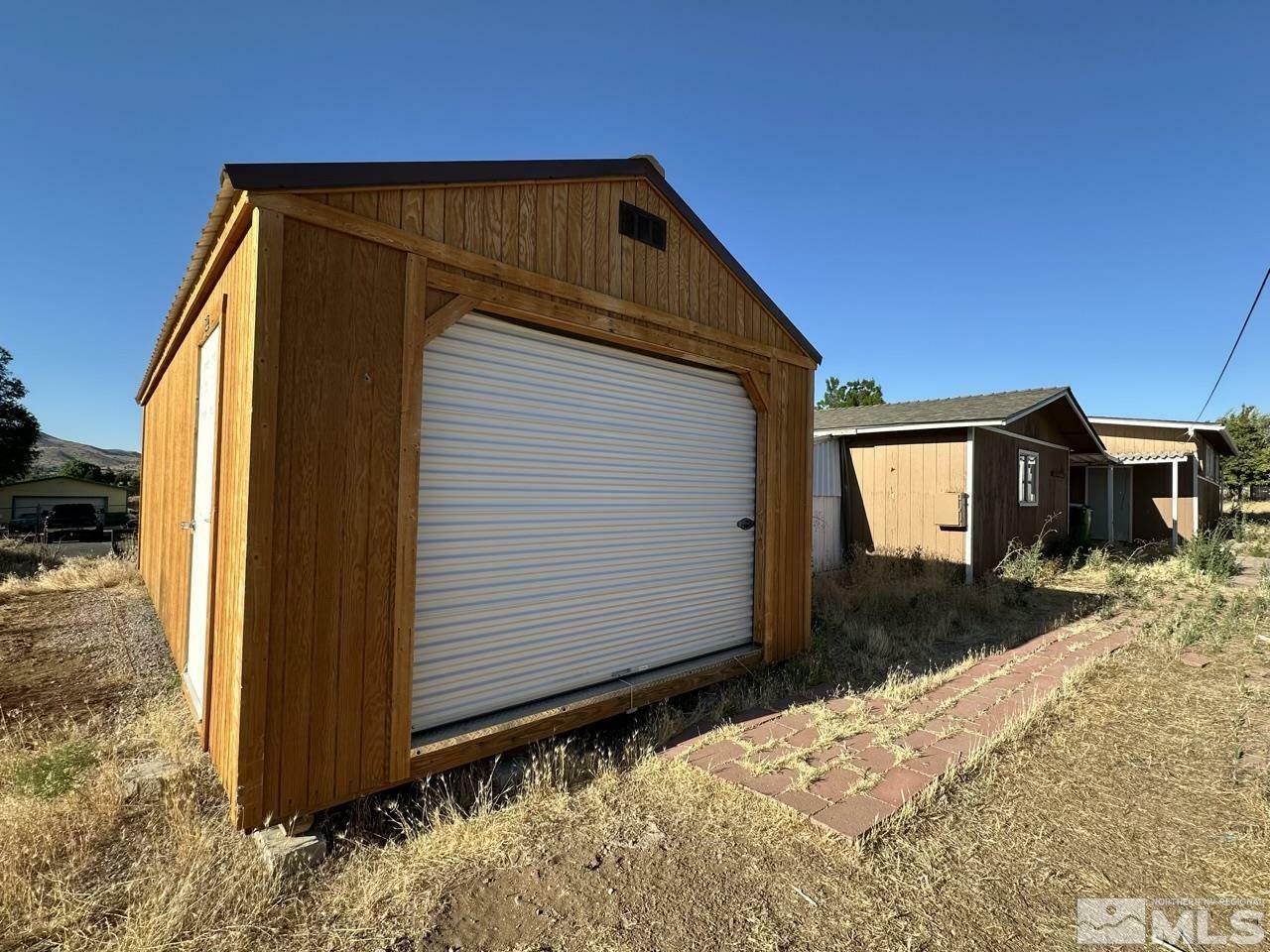 Property Photo:  490 Whitehorse Drive  NV 89433 