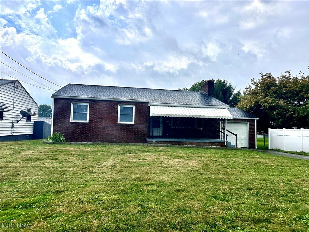 301 Park Drive  Campbell OH 44405 photo