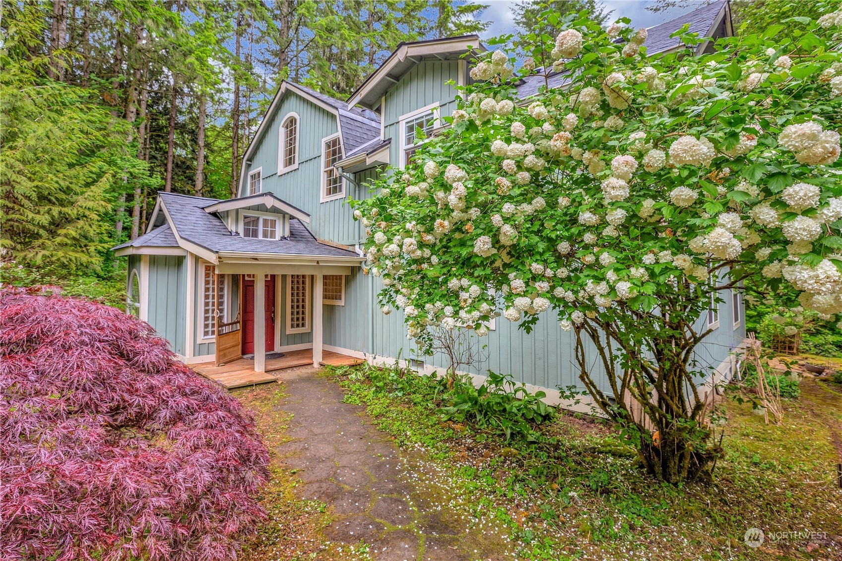 Property Photo:  22423 213th Avenue SE  WA 98272 