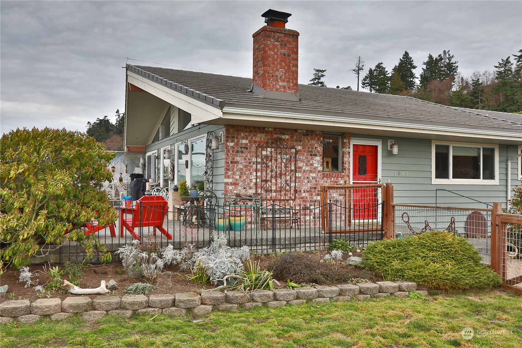 Property Photo:  3645 Seashore Avenue  WA 98253 