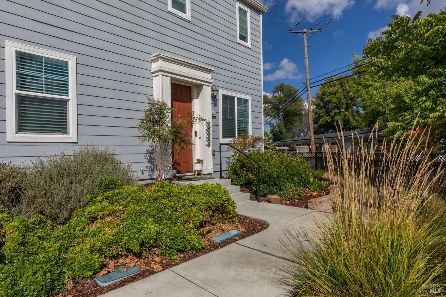 Property Photo:  2046 Eva Street  CA 94559 