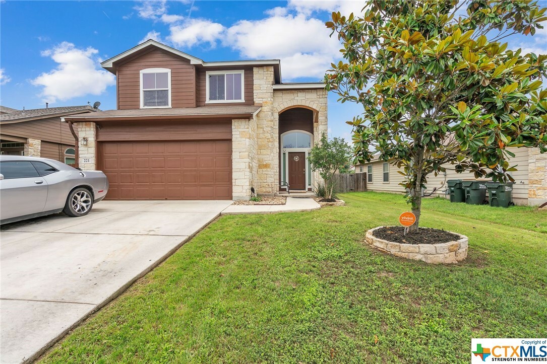 Property Photo:  221 Brazoria Trail  TX 78666 