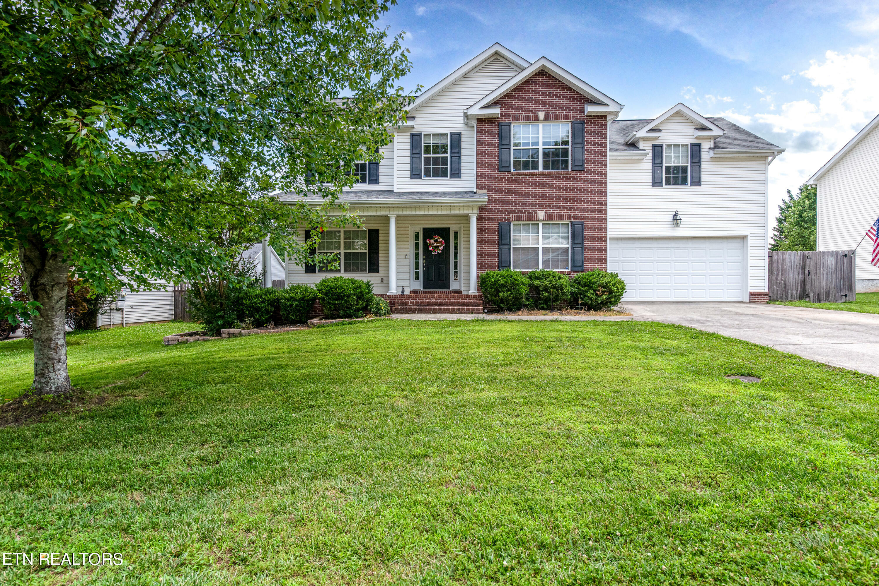 820 Mackenzie Drive  Maryville TN 37804 photo