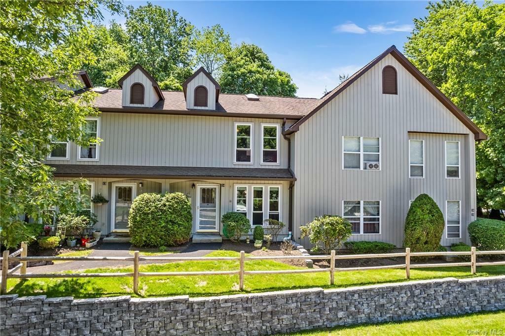 Property Photo:  14 Hopkins Lane  NY 10566 