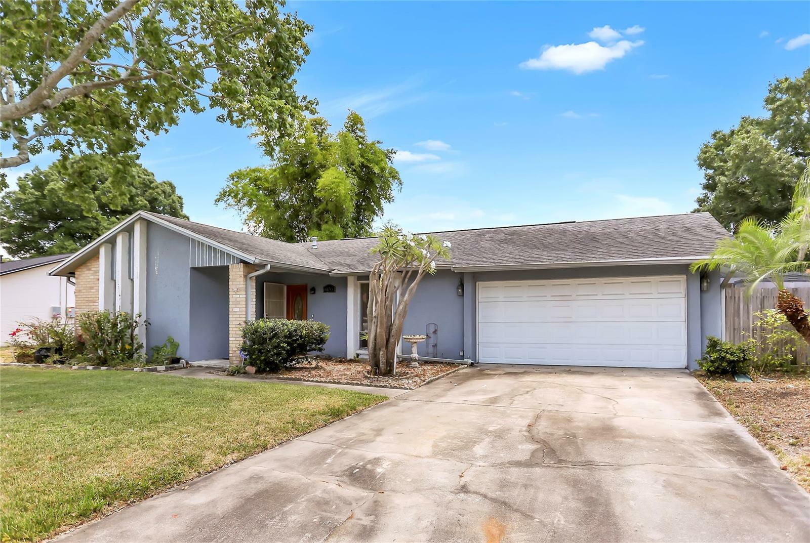 Property Photo:  10715 Ramblewood Road  FL 32837 