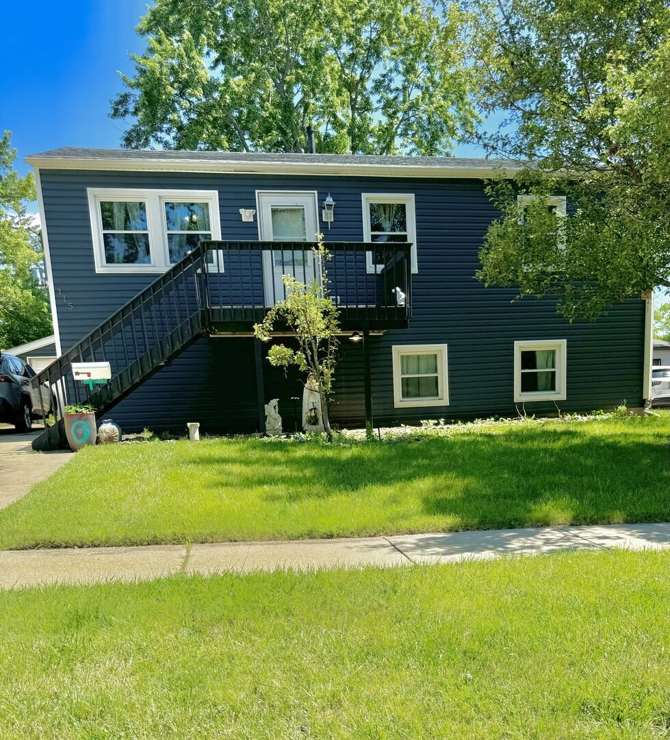 Property Photo: 115 Elm Lane IL 60107