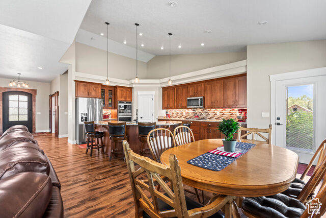 Property Photo: 84 W 2100 N UT 84036