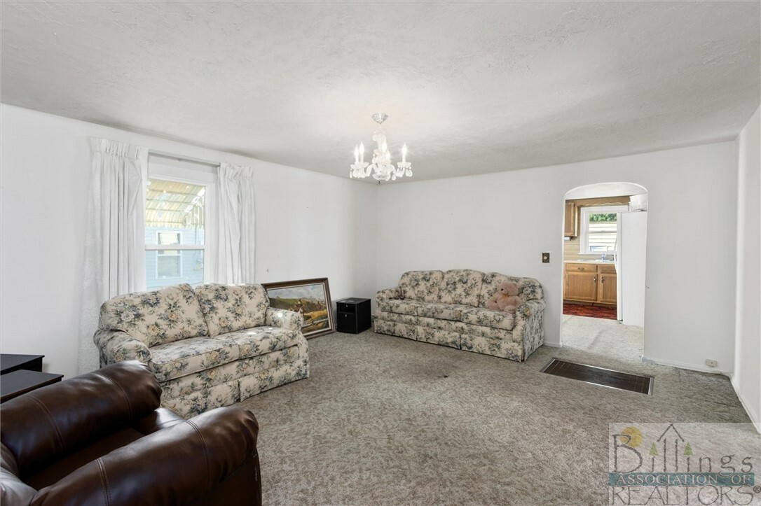 Property Photo:  1143 Cook Ave  MT 59102 