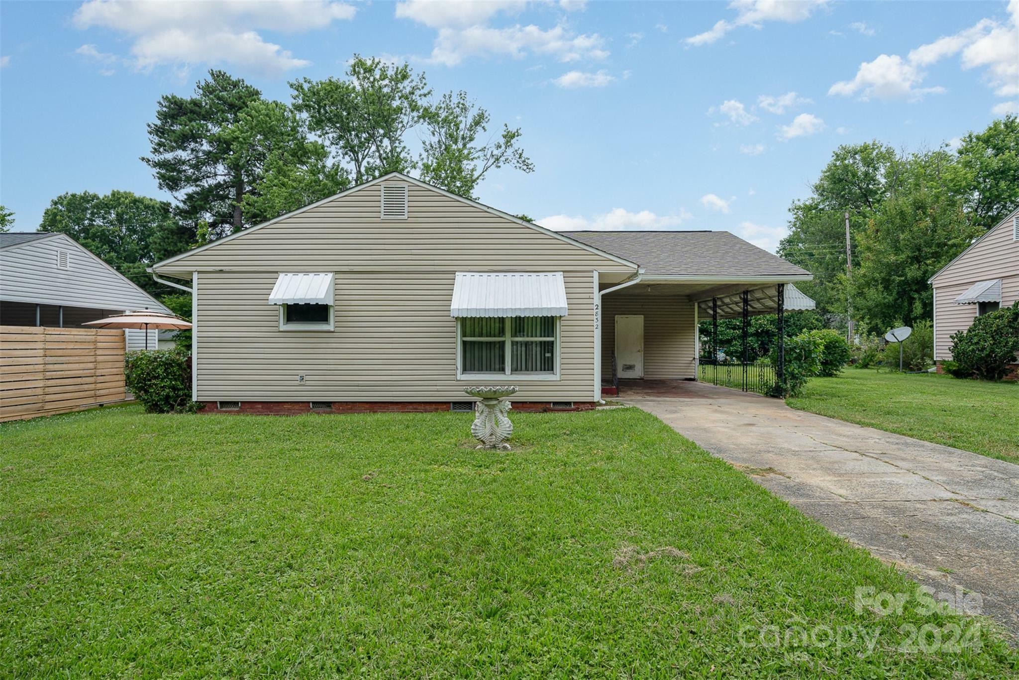 Property Photo:  2832 Botany Street  NC 28216 