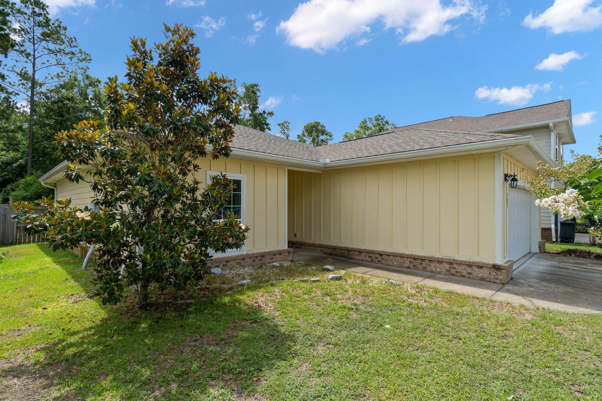 Property Photo:  105 S Marsh Landing  FL 32439 