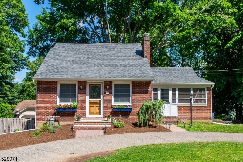 Property Photo:  14 Woodcrest Road  NJ 07005 