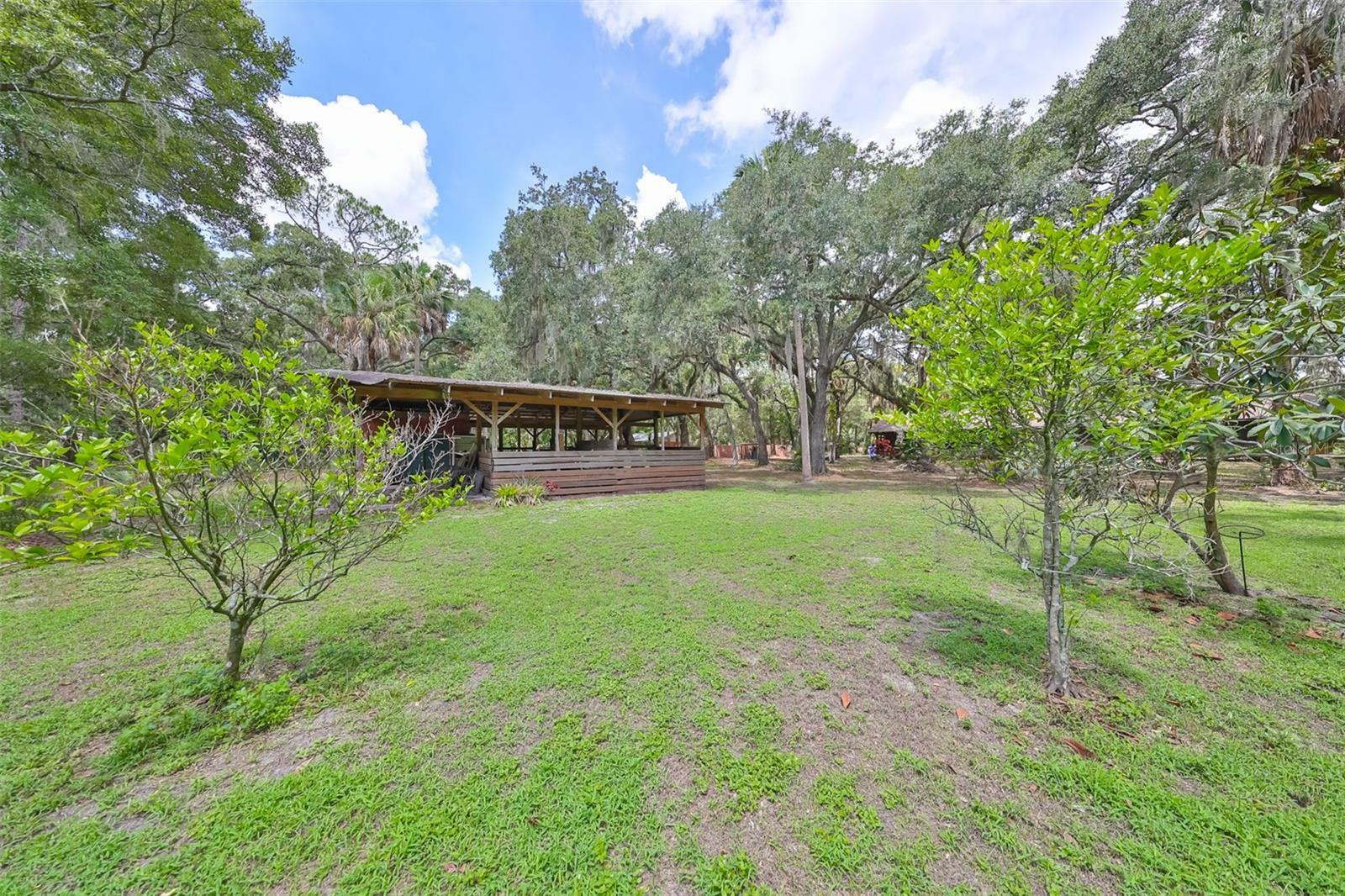 Property Photo: 3302 Arrowsmith Road FL 33598