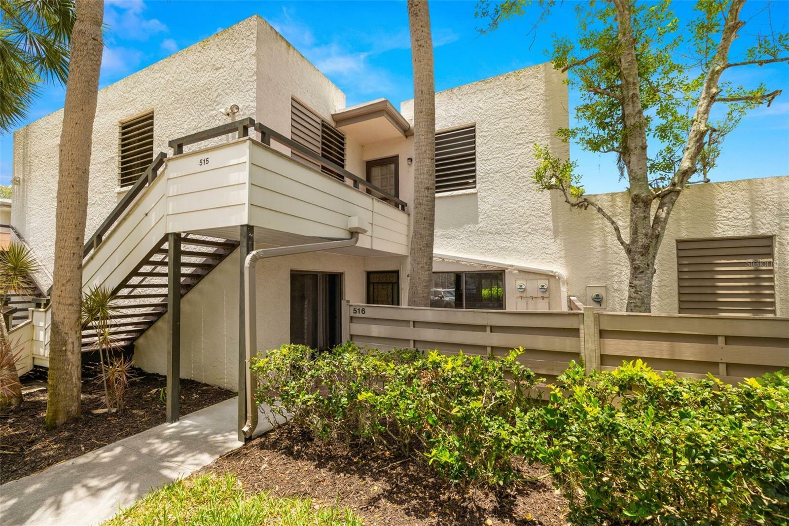 Property Photo:  516 Lakeside Drive  FL 34210 