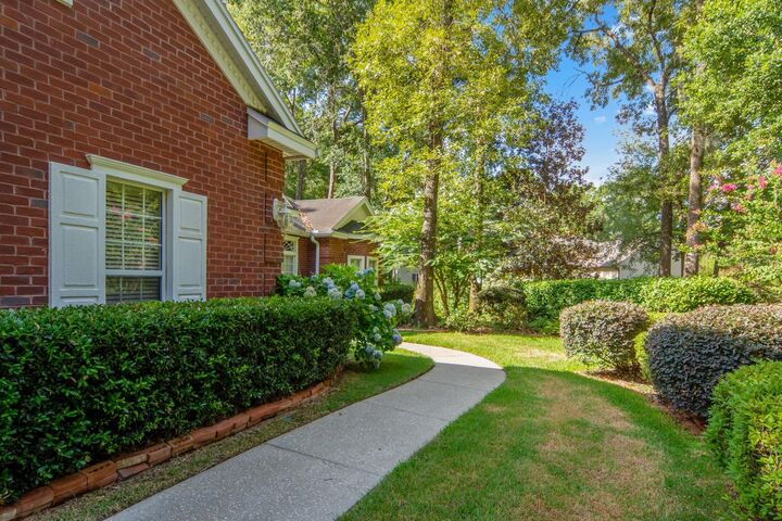 Property Photo: 4643 SW 105th Drive FL 32608