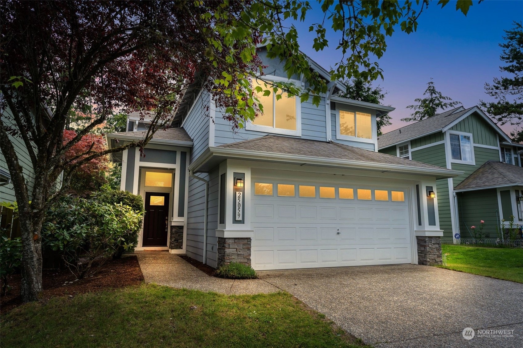 Property Photo:  25059 SE 43rd Way  WA 98029 