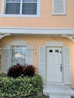 Property Photo:  21 Fleming Ct  FL 33326 