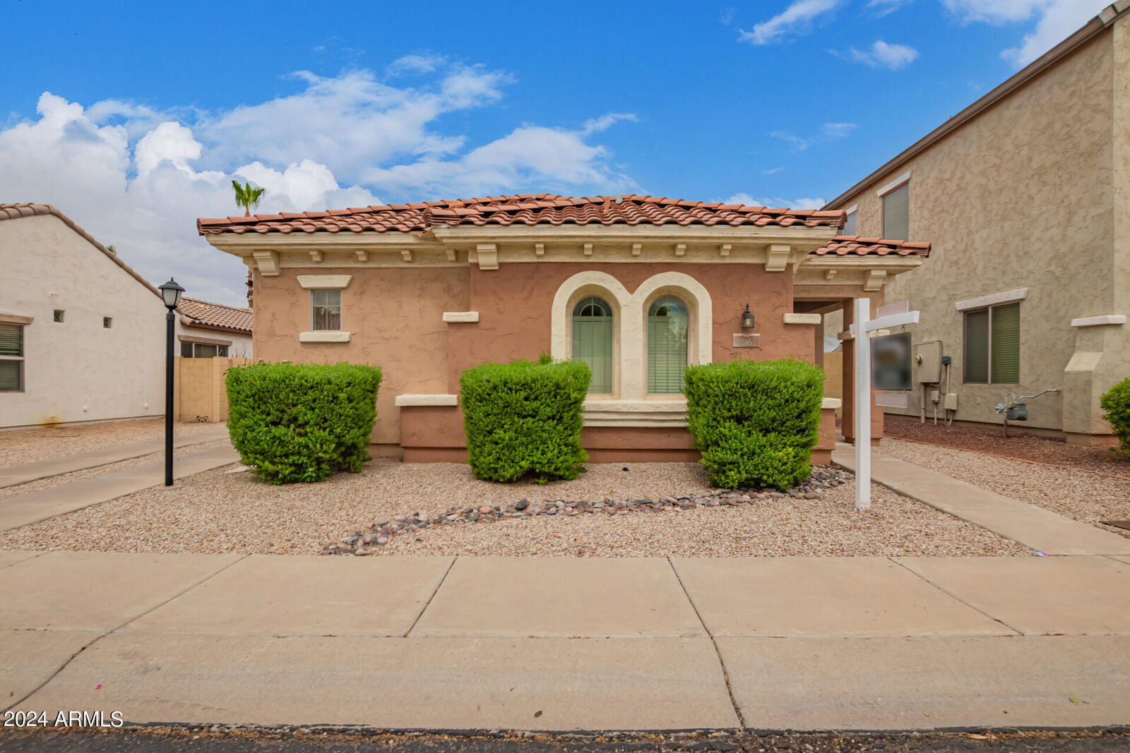 Property Photo:  316 N 77th Place  AZ 85207 
