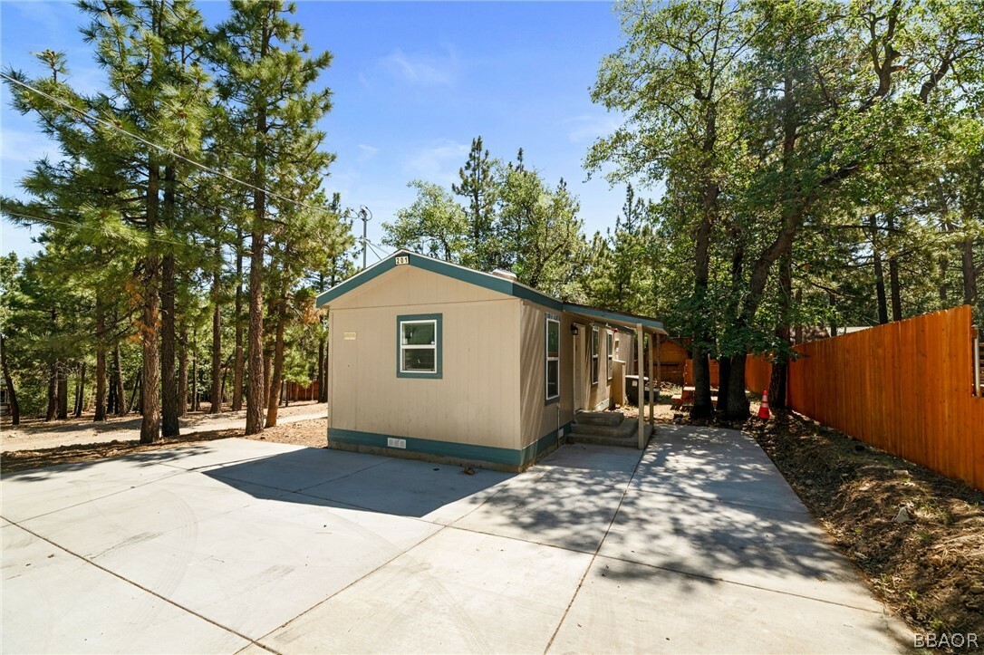 Property Photo:  201 Maple Lane  CA 92386 