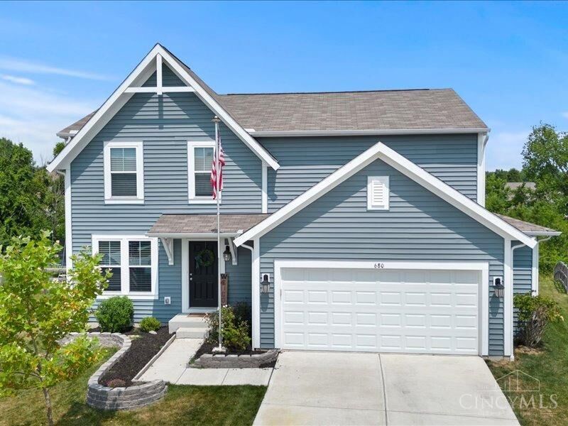 Property Photo:  680 Berkshire Lane  OH 45065 