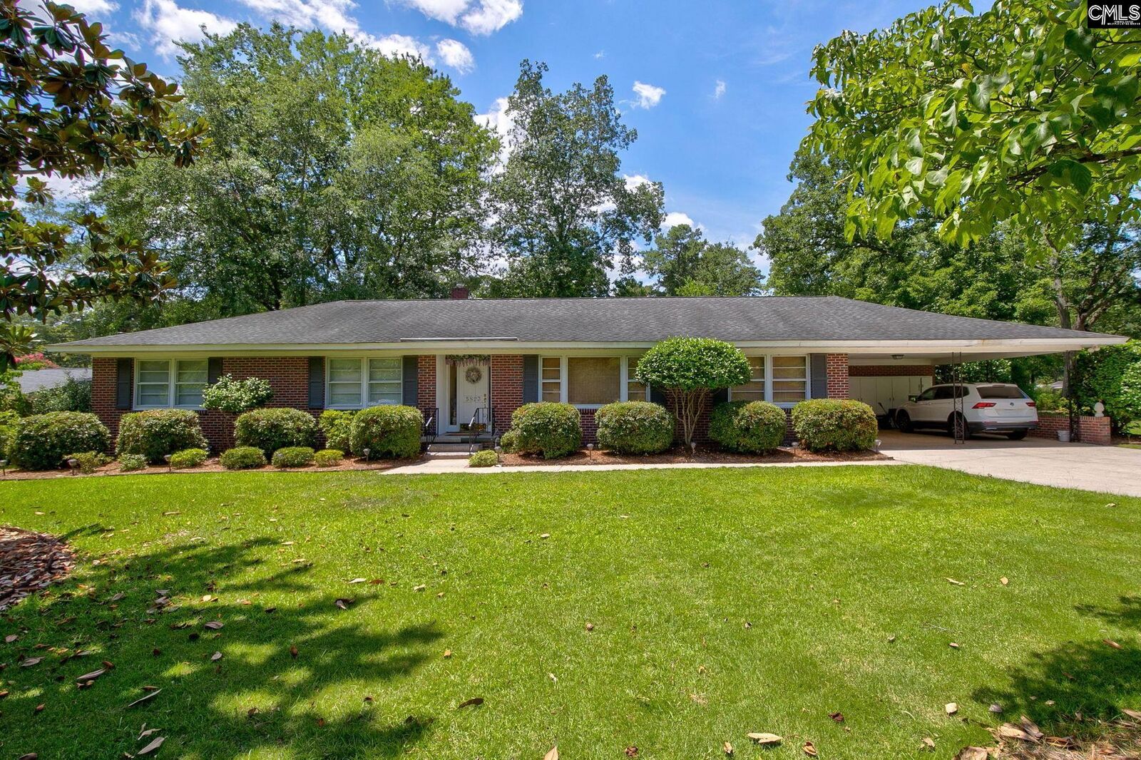 Property Photo:  5823 Ravenwood  SC 29206 